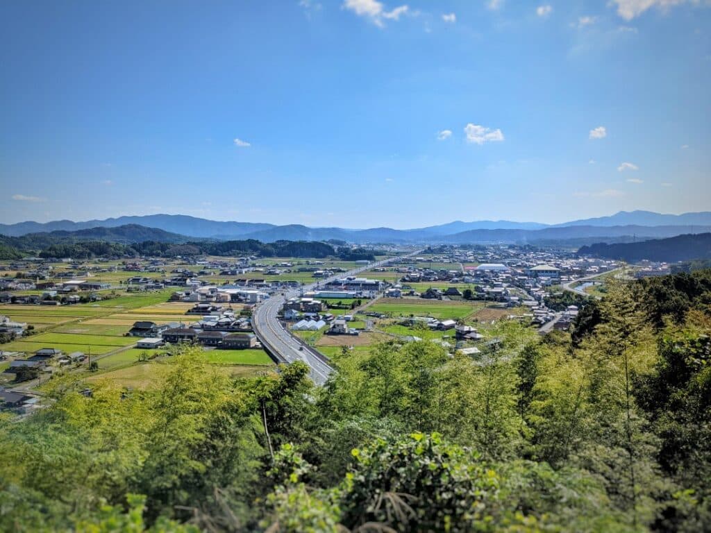 鏡野町の全景